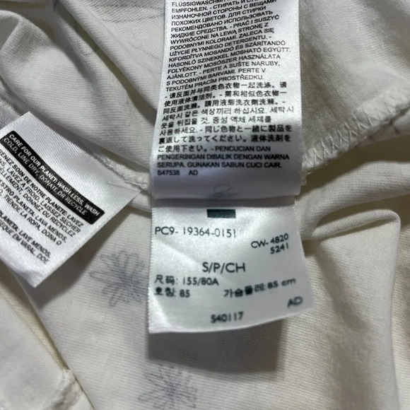 LEVIS Womens Floral Cloud Dancer Perfect Crewneck Tshirt Size Small - Picture 11 of 13